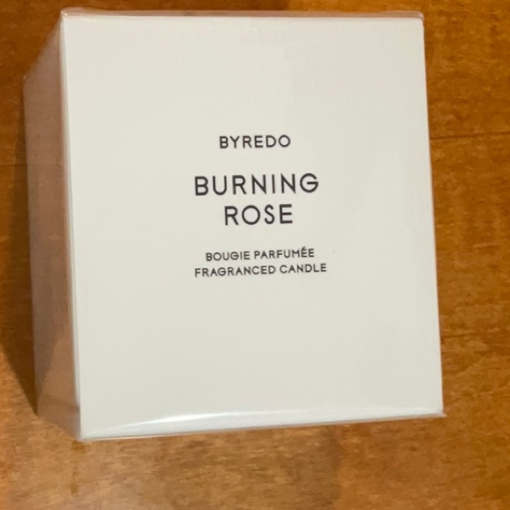 Byredo Burning Rose Candle - Elegant White
